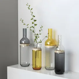 Meta vases